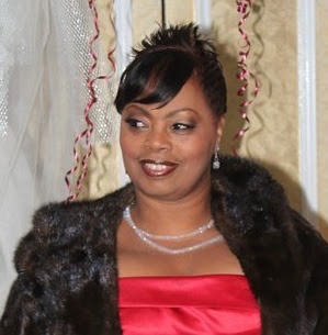 Elizabeth Parrish Photo 20
