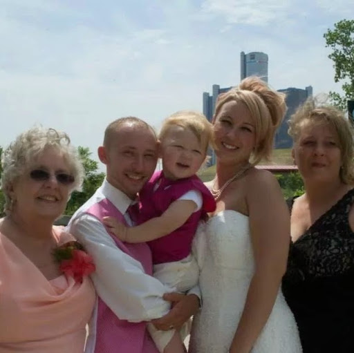 Debbie Ray Photo 31