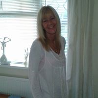 Carolyn Adams Photo 21