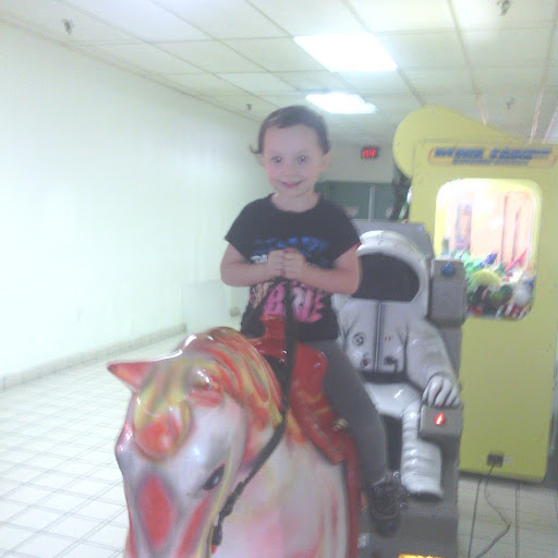 Eileen Neal Photo 18