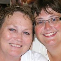 Suzanne Landis Photo 9