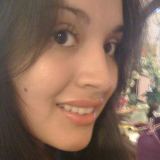 Traci Miles Photo 20