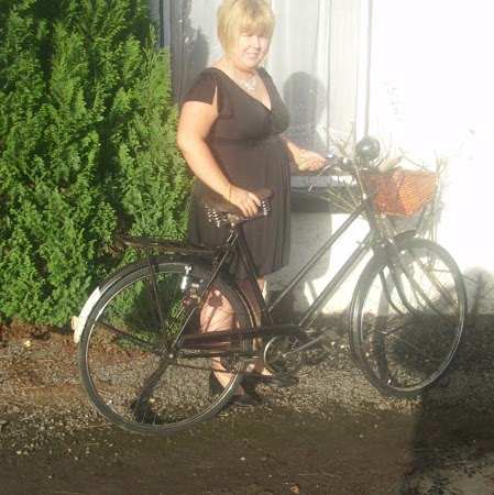 Bridget Mitchell Photo 15