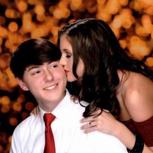 Sarah Watts Photo 36