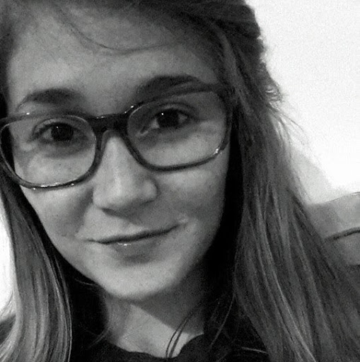 Samantha Gray Photo 10
