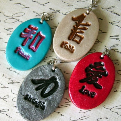 Vicky Roberts Photo 23