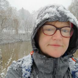 Michele Chandler Photo 22