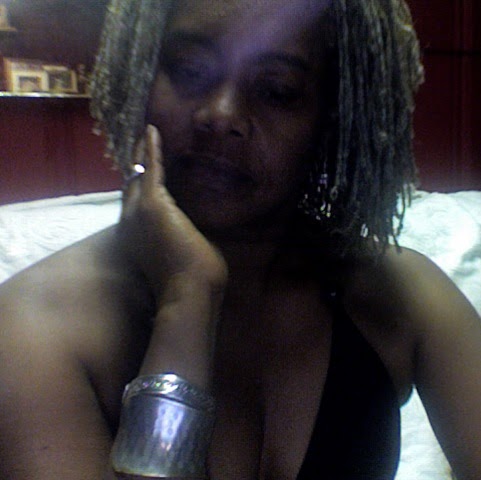 Angela White Photo 15