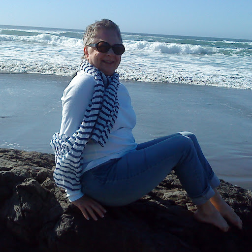 Amy Wolf Photo 19