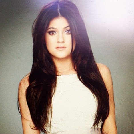 Angela Zamora Photo 15