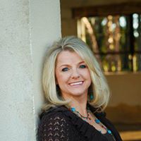 Janet Bradbury Photo 16