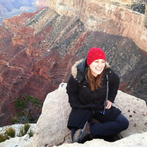 Kristine Yates Photo 6