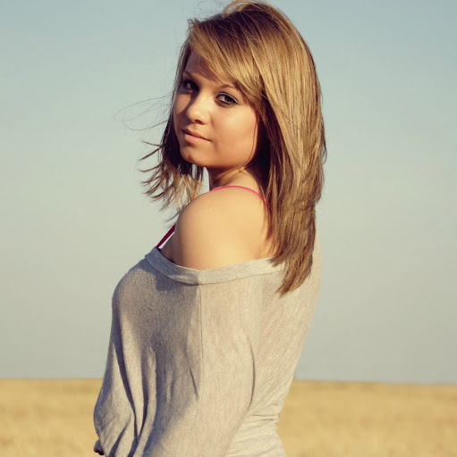 Elizabeth Carter Photo 44 Elizabeth Carter Photo 44