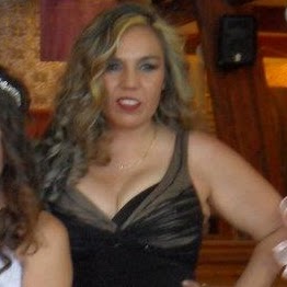 Elizabeth Monge Photo 9