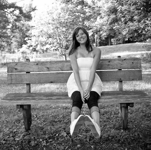 Anna Parks Photo 40