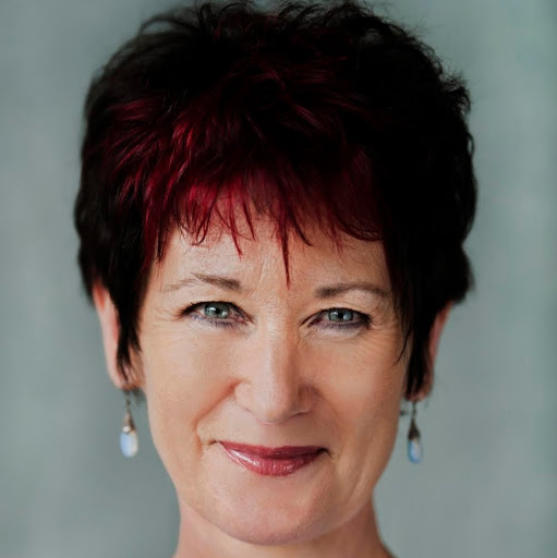 Robyn Stuart Photo 24