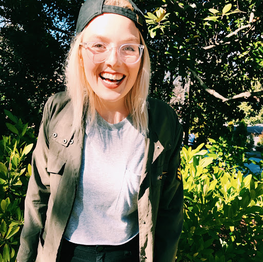 Sarah Lewis Photo 42