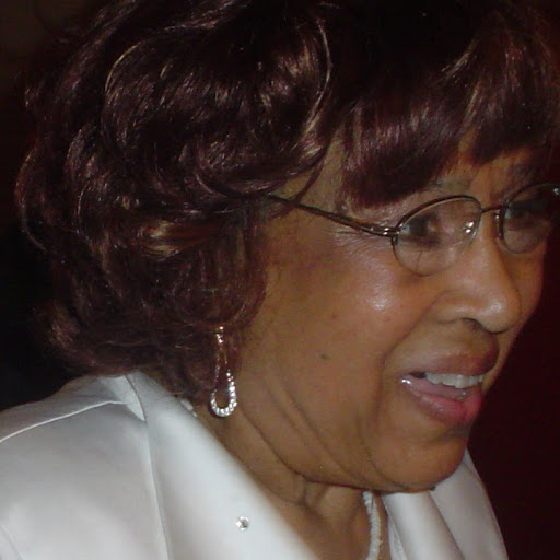 Pauline Scott Photo 24
