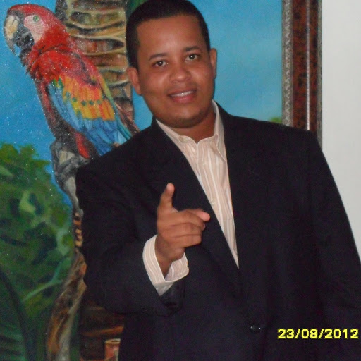 Alex Romero Photo 39