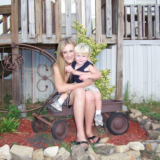 Laura Kirkpatrick Photo 37