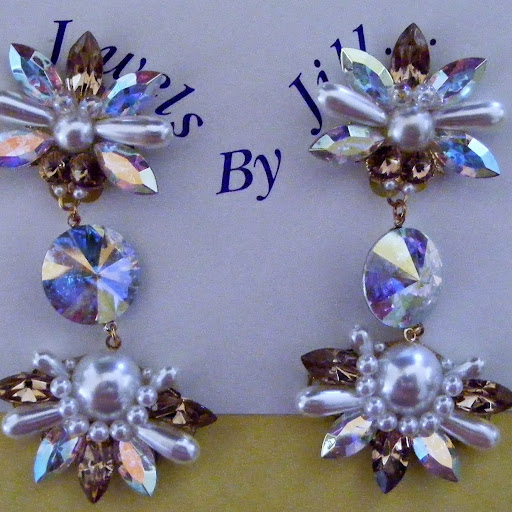 Jill Leslie Photo 30