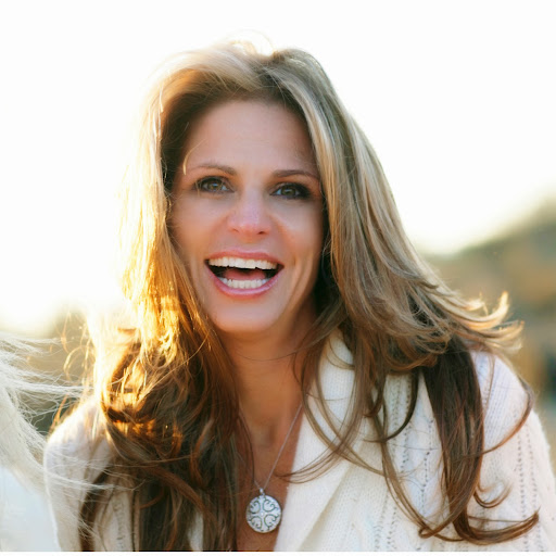 Lori Dorman Photo 26