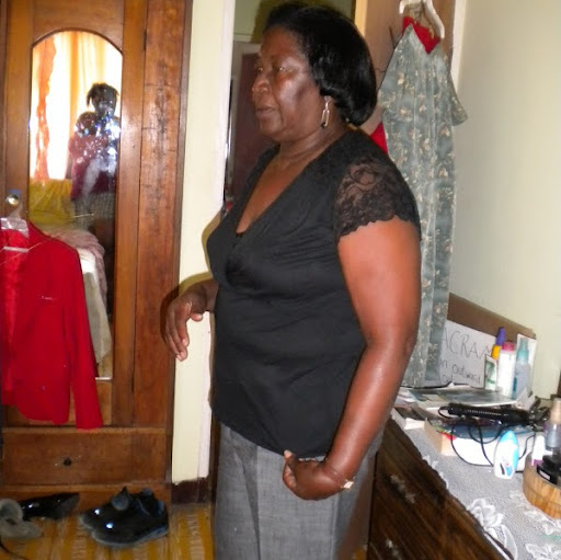 Elaine Bailey Photo 8