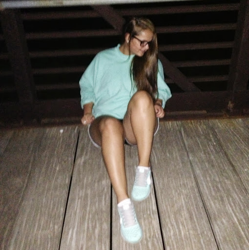 Brooke Spencer Photo 25