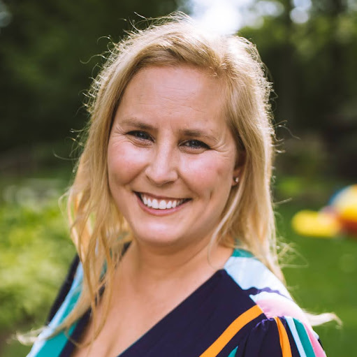 Amanda Carson Photo 20