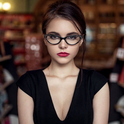 Sara Benjamin Photo 31