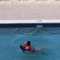 Stephanie Vance Photo 17