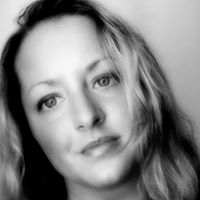 Christina Parry Photo 30