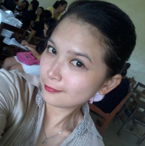 Julia Ang Photo 14