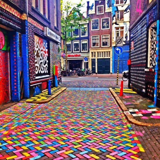 Laura Shultz Photo 28