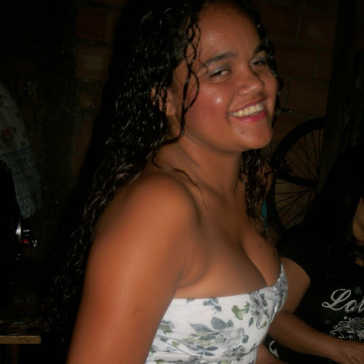Stephanie Pacheco Photo 35