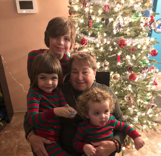 Patricia Travis Photo 35