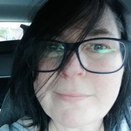 Suzanne Hart Photo 22