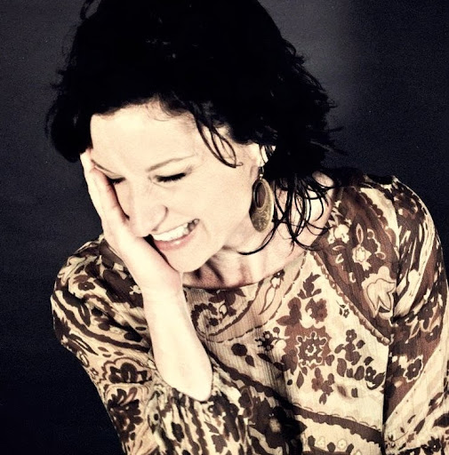 Alison Vaughan Photo 7