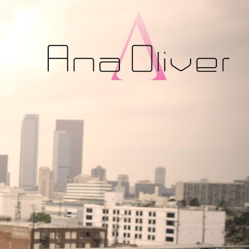 Ana Oliver Photo 16