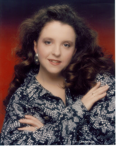 Karen Webster Photo 19