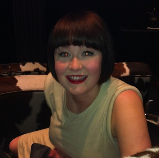 Clare Evans Photo 12