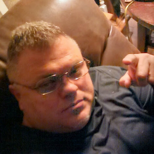 Frank Gray Photo 11