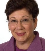 Julie Knudtsen Photo 2