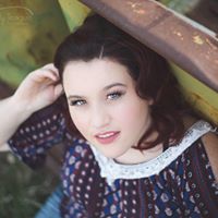 Danielle Dale Photo 32