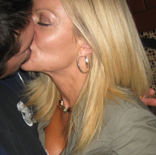 Lisa Steele Photo 16