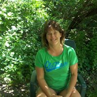 Carmen Moore Photo 24