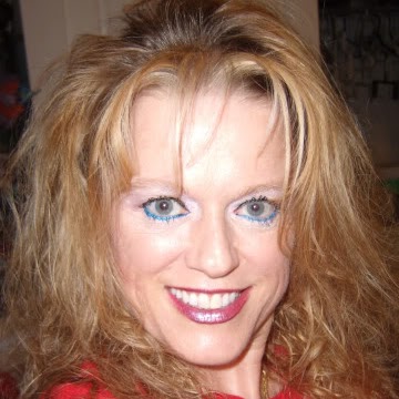 Angela Loggins Photo 14