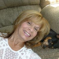 Julie Shrader Photo 16
