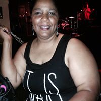 Robyn Everett Photo 7