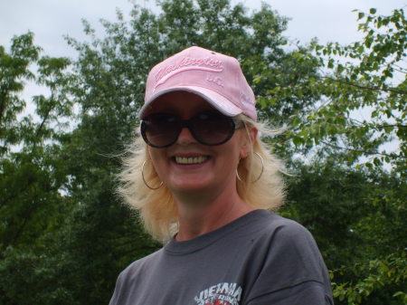 Angie Edwards Photo 35